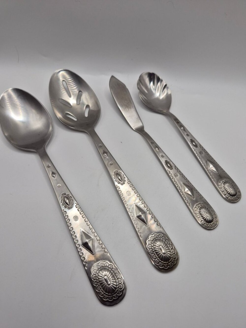 Wallace Taos 18/10 Stainless Steel Serveware Set Southwestern Design Handles